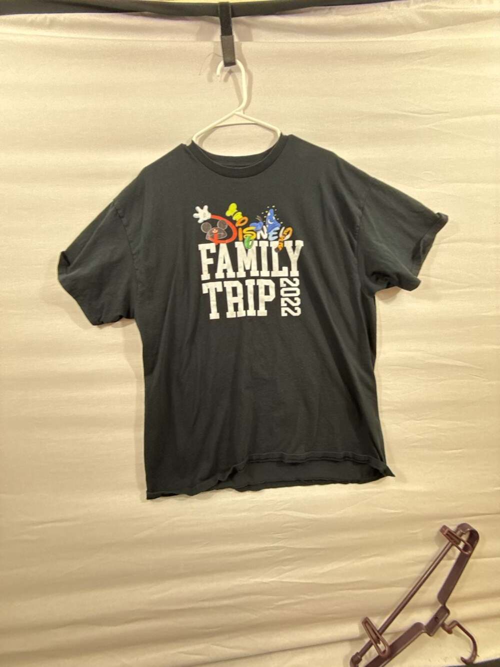 Gildan Disney Family Trip 2022 T-Shirt Size XL Black Cotton Graphic Tee
